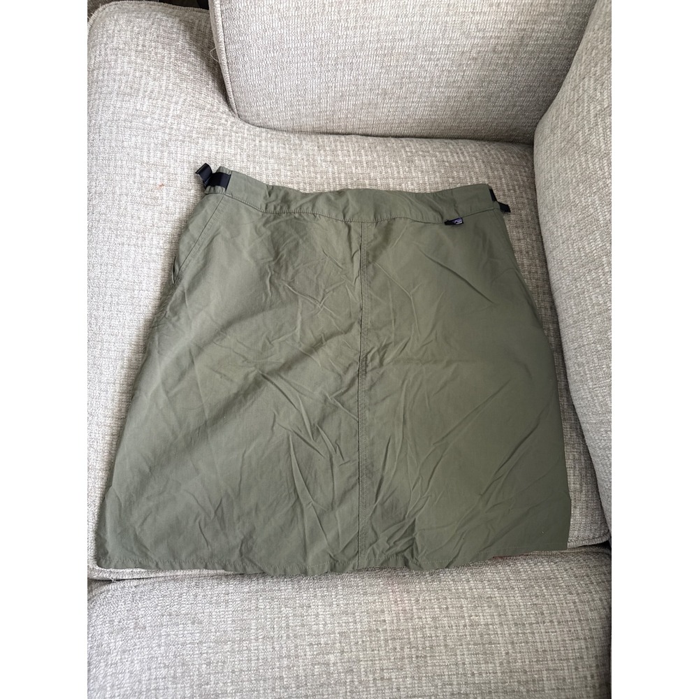 Patagonia Womens Cargo Hiking Skort Olive Green Buckle Waist Size 10 - Picture 7 of 8